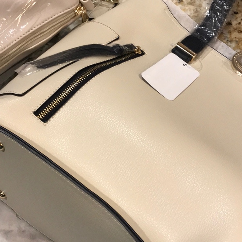 MKF Collection Mia K. Tote AND cross body. - Picture 6 of 6